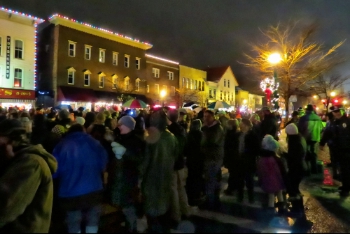 East Aurora Carolcade December 21 19 East Aurora Ny Boredommd Com